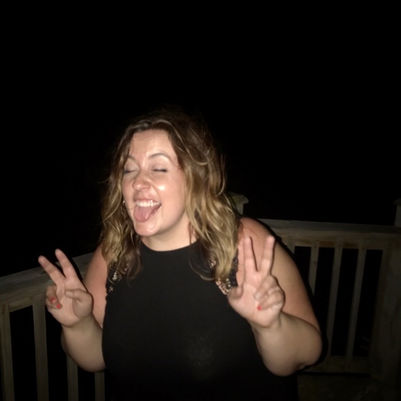 Meet your Posher, Katie - Picture 4 of 4